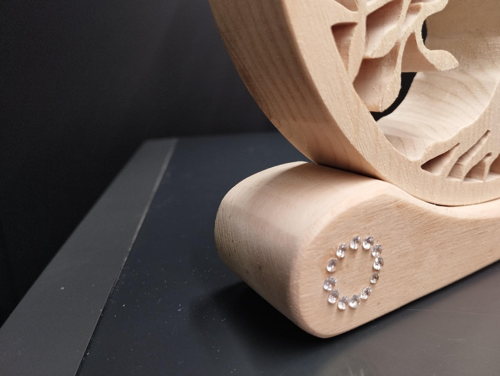 Lebensbaum aus Zirbenholz  mit Swarovski-Strass