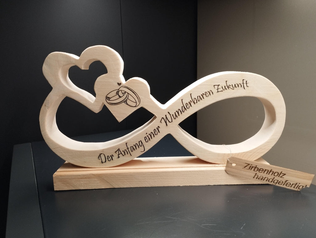 Zirbenholz - Unendlichkeit mit Herzen
