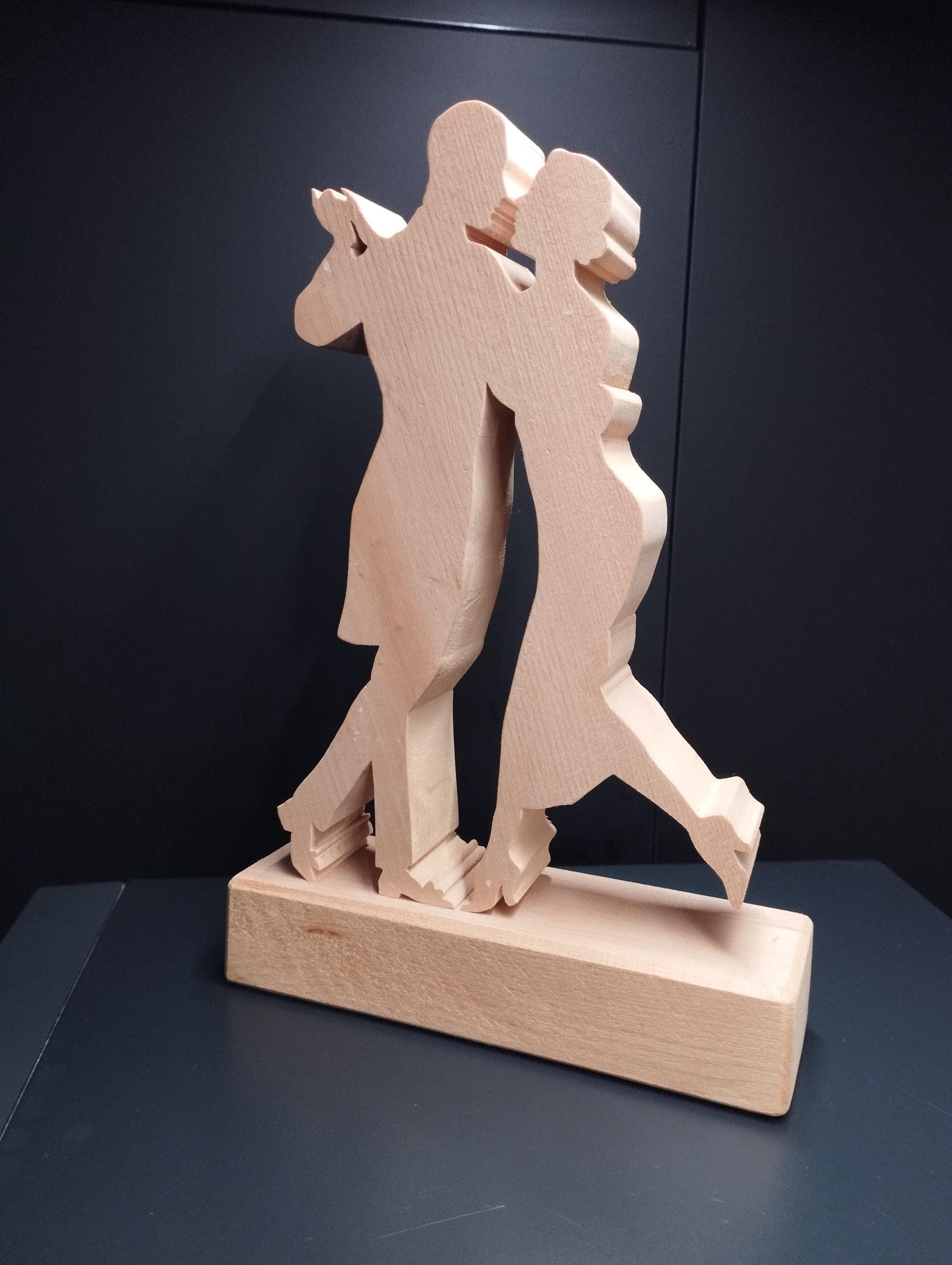 Tanzen Tango aus Zirbenholz